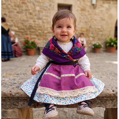 Traje de Baturra para Niña (6 a 9 meses) - Conjunto 4 Piezas Adaptable