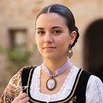 Conjunto de Medalla de la Virgen del Pilar y Cinta al Cuello Lila