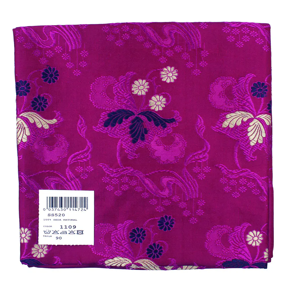 Pañuelo de Seda Espolinada 90 cm – Indumentaria Popular de Categoría Superior