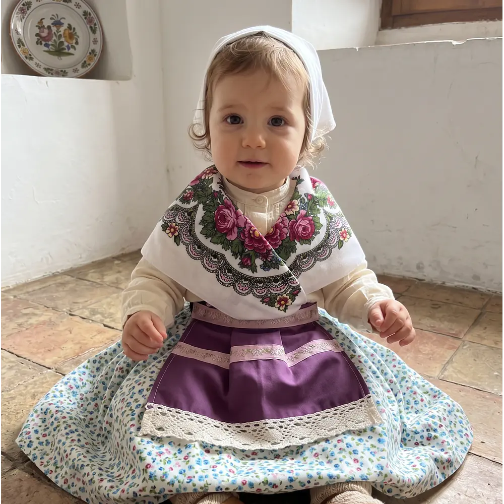 Conjunto de Baturra para Niña (9 a 12 meses) - 4 Piezas con Delantal Morado