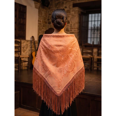 Mantón de adamascado asalmonado Elegancia Tradicional