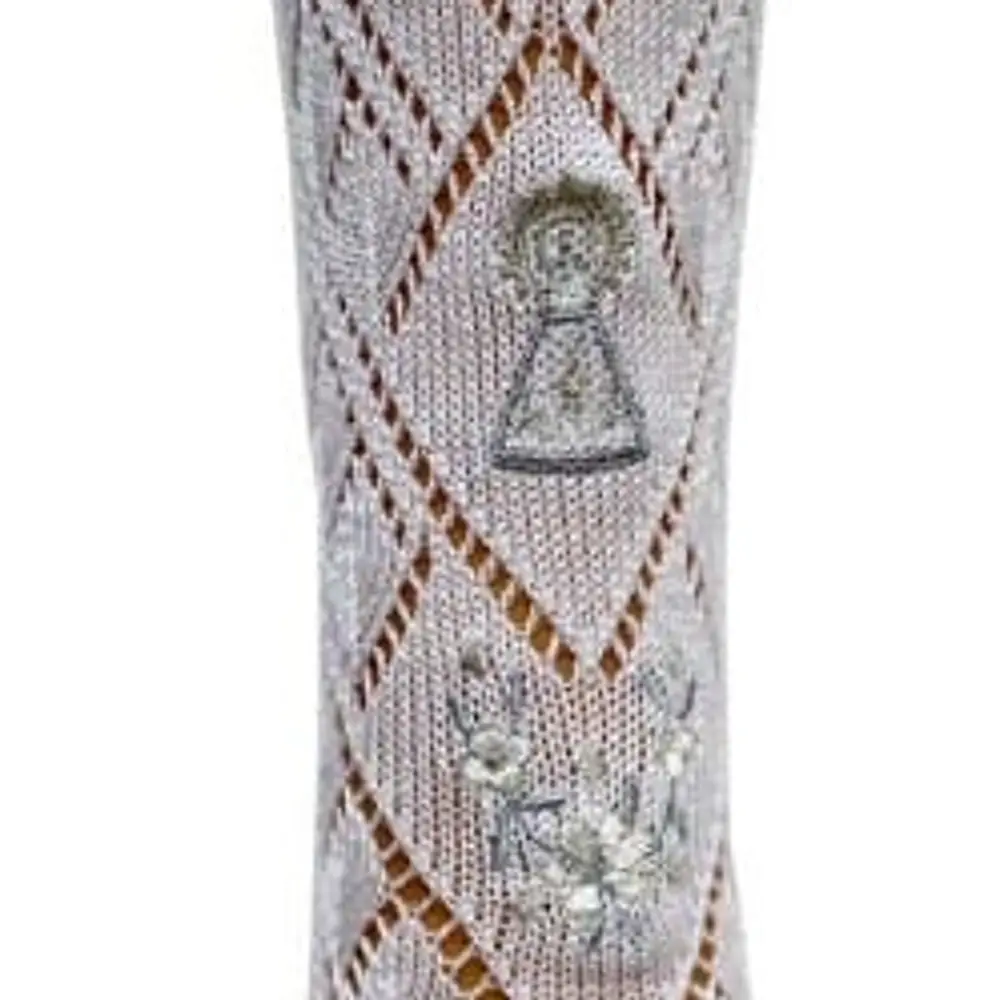 Medias bordadas Virgen del Pilar bordado plata – Tradición, elegancia y devoción  T 39/41