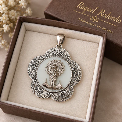 Medalla Virgen del Pilar – Raquel Redondo