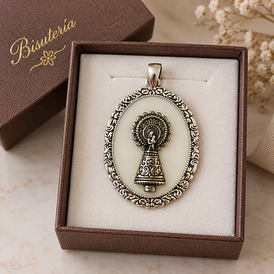 Medalla Virgen del Pilar de Raquel Redondo