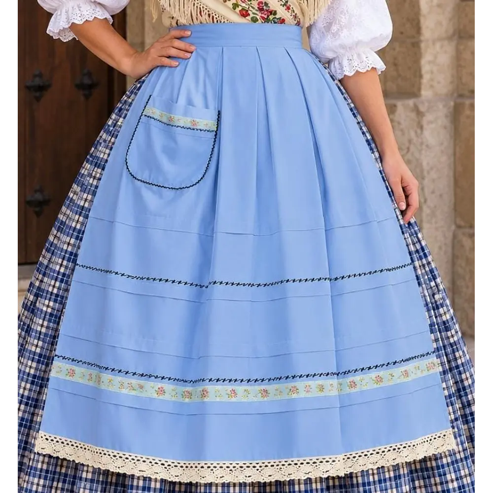 Delantal regional azul con bolsillo y bordados