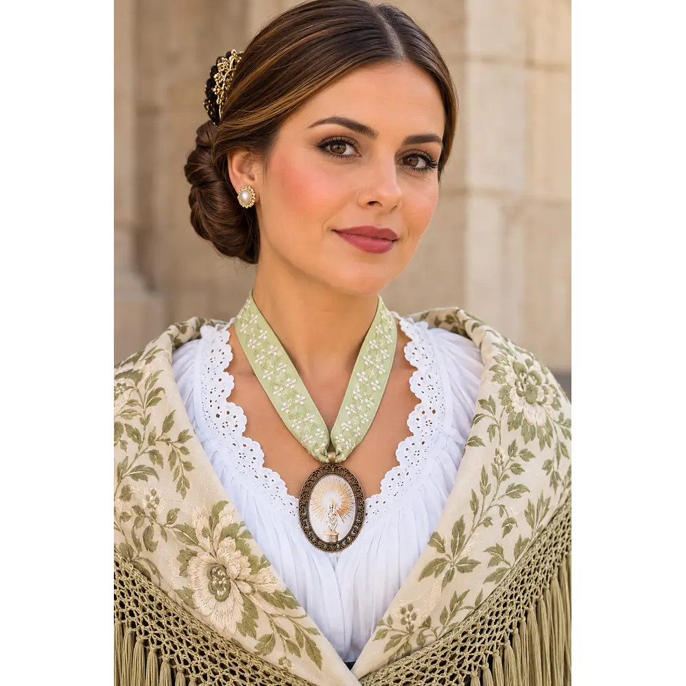 Conjunto de Medalla de la Virgen del Pilar en Plata y Cinta Verde