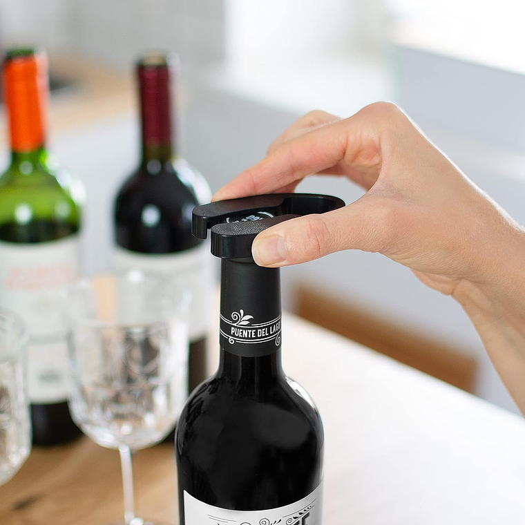 Set De Vino Sacacorchos Con Forma De Botella 3
