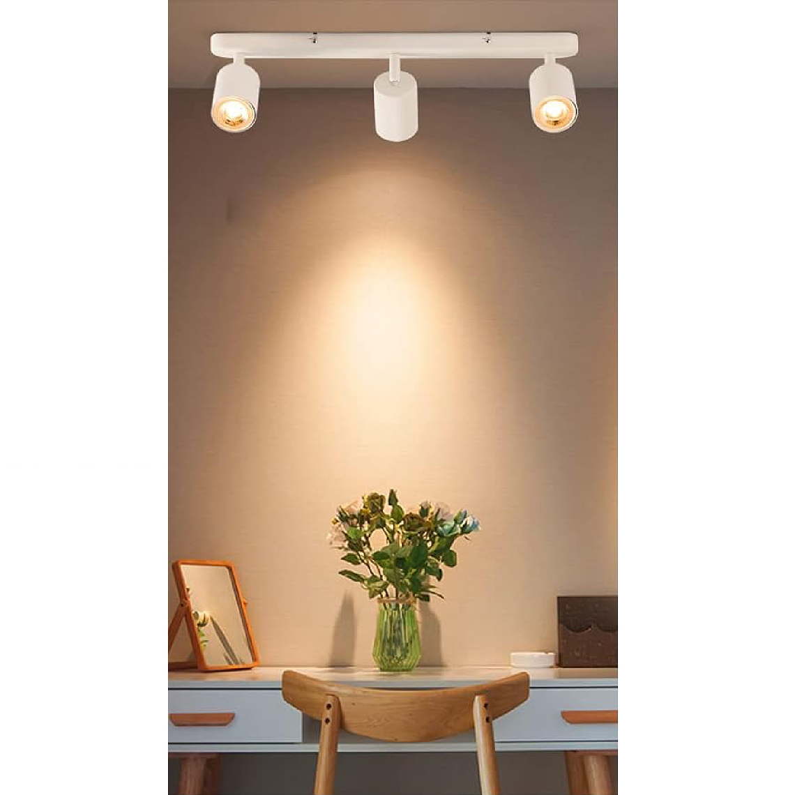 Aplique Lampara Triple Dirigible Con Ampolleta Dicroica Gu10 6