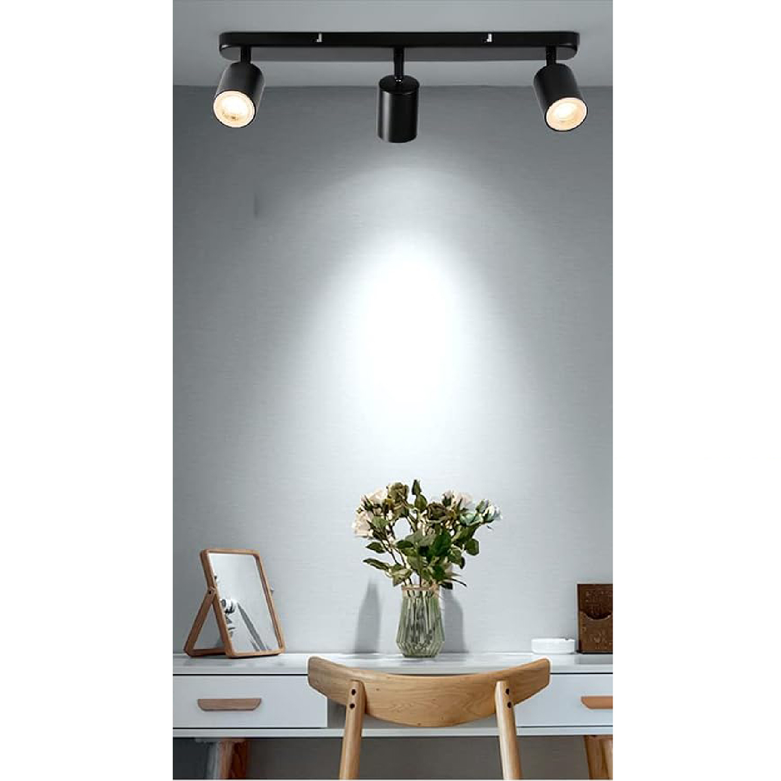 Aplique Lampara Triple Dirigible Con Ampolleta Dicroica Gu10 7