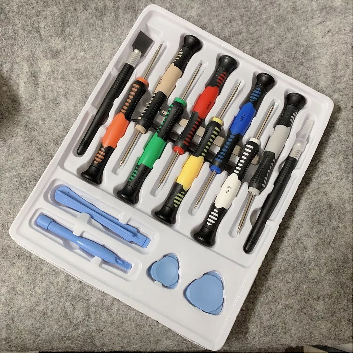 Kit Herramientas Y Desatornillador Profesional 16 En 1 Full 2