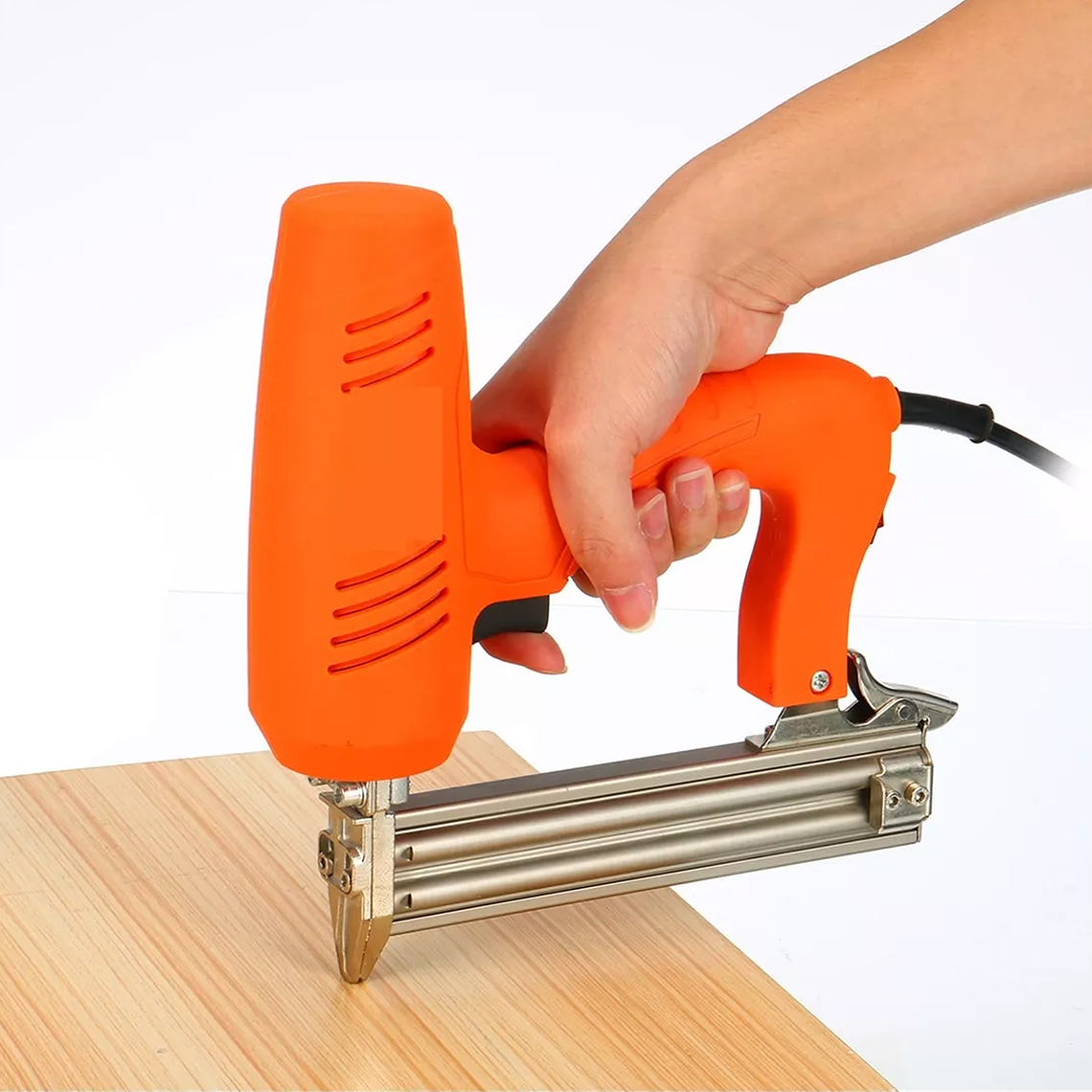 Pistola Clavadora Eléctrica + clavos 1800w 220v F30 2