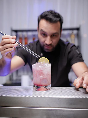 BARTENDER PROFESIONAL/ VESPERTINO INTENSIVO
