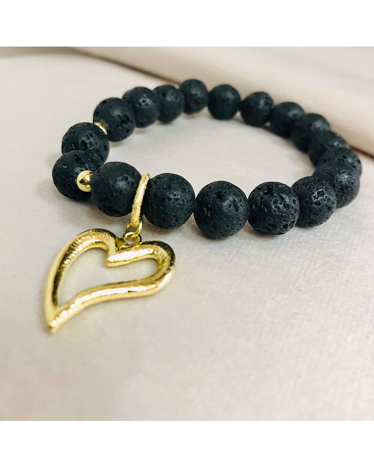 Pulsera de Lava Volcánica con dije de Corazon 