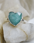 Anillo corazón de  Amazonita en baño de plata