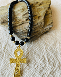 Collar Onix Negro con cruz de Ank-Protección Absoluta y Vida 