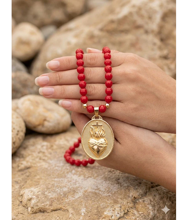 collar ágatas rojas  y sagrado corazón de Jesus