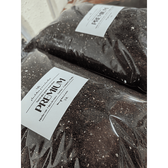 Sustrato Premium Completo para Macetas 1 Kg. 