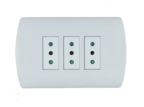 ENCHUFE TRIPLE EMBUTIDO 10 AMPERES BLANCO ARIS MEC