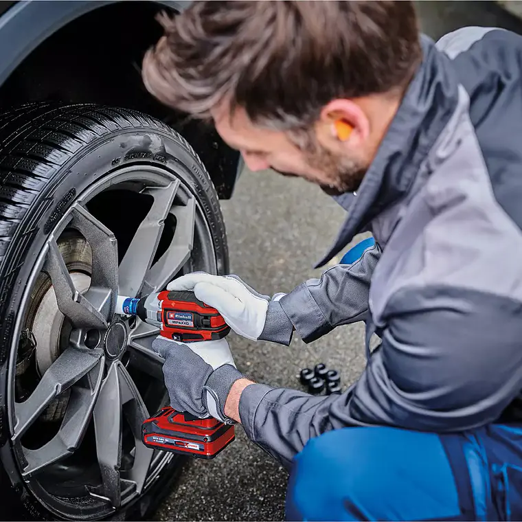 PROFESSIONAL Llave de impacto inalámbrica IMPAXXO 18/230 5