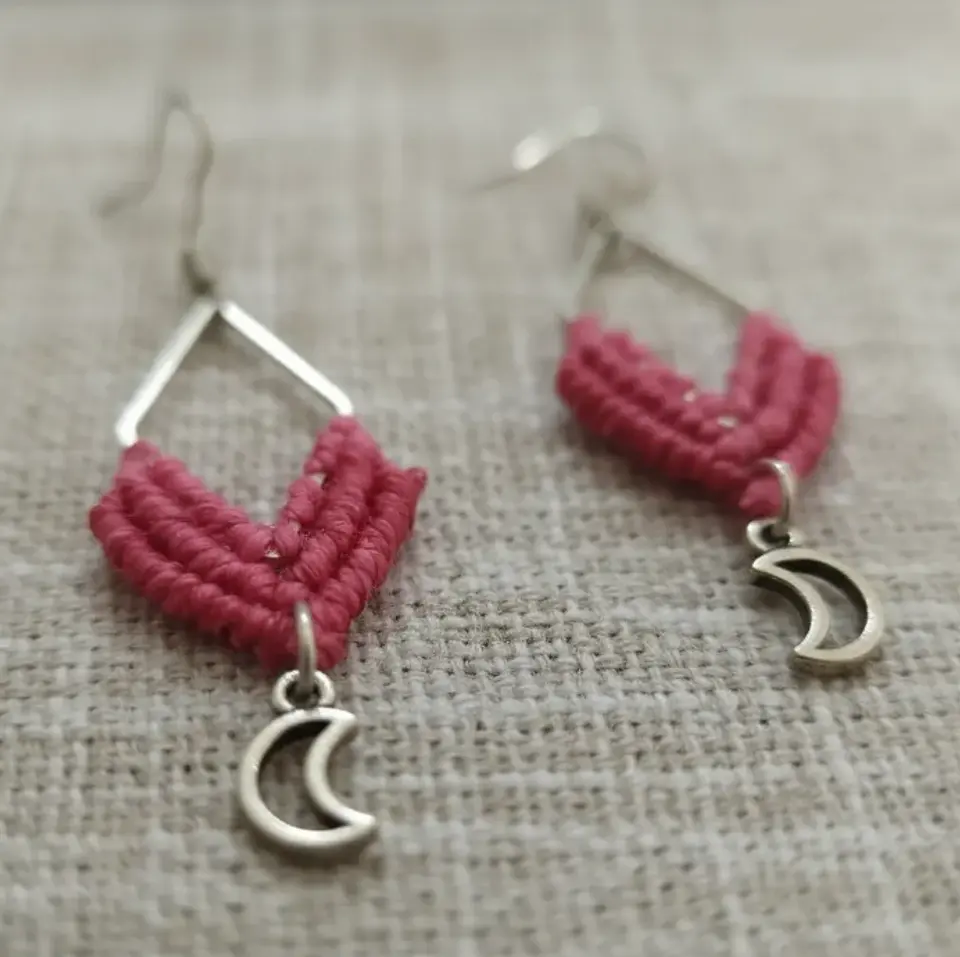 Aros Macramé Arum fucsias 3