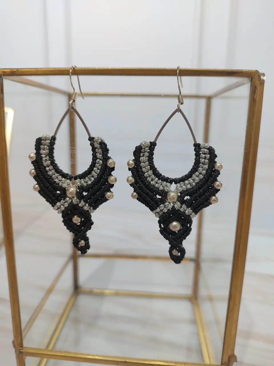 Aros Macramé Boho negro y plateado 5