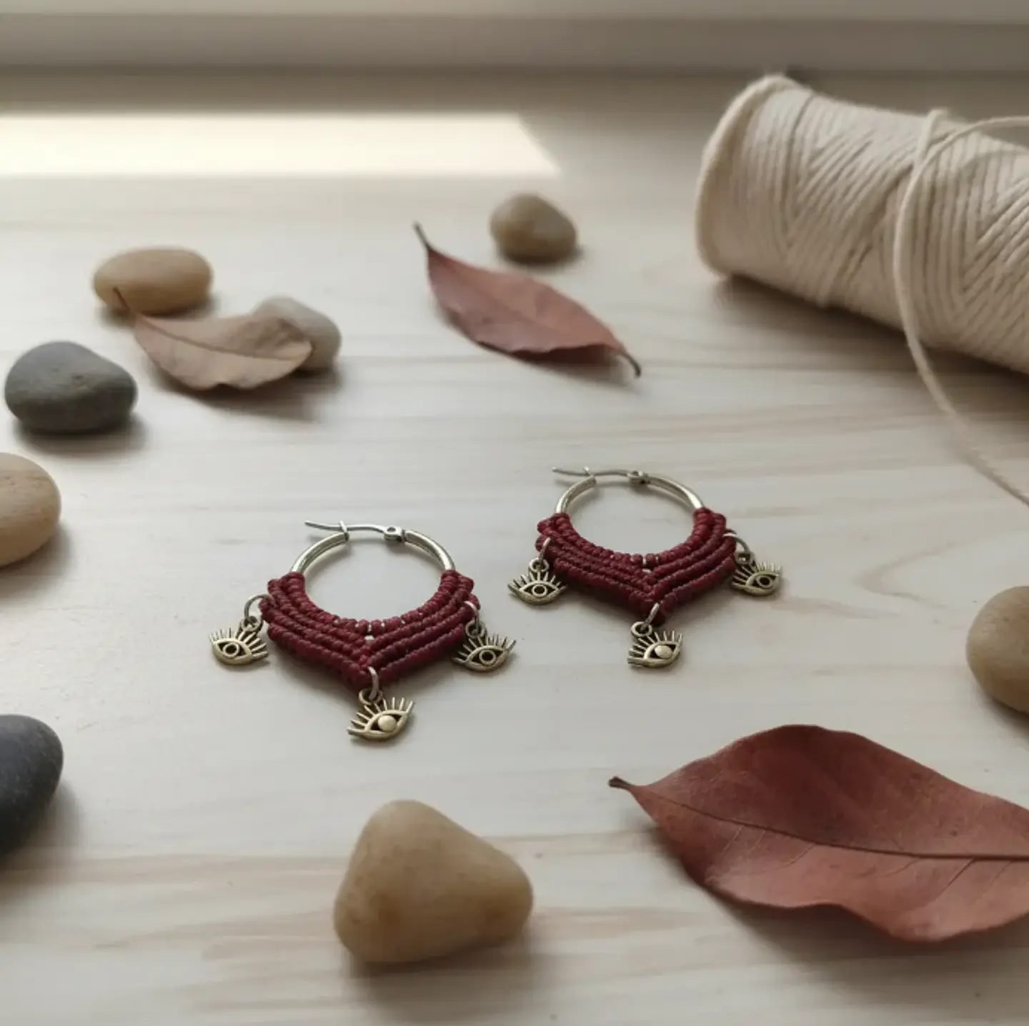 Argollas Macramé Ojo Burdeo 1