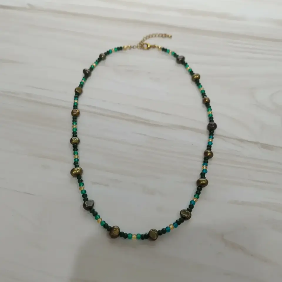 Collar Ann verde 4