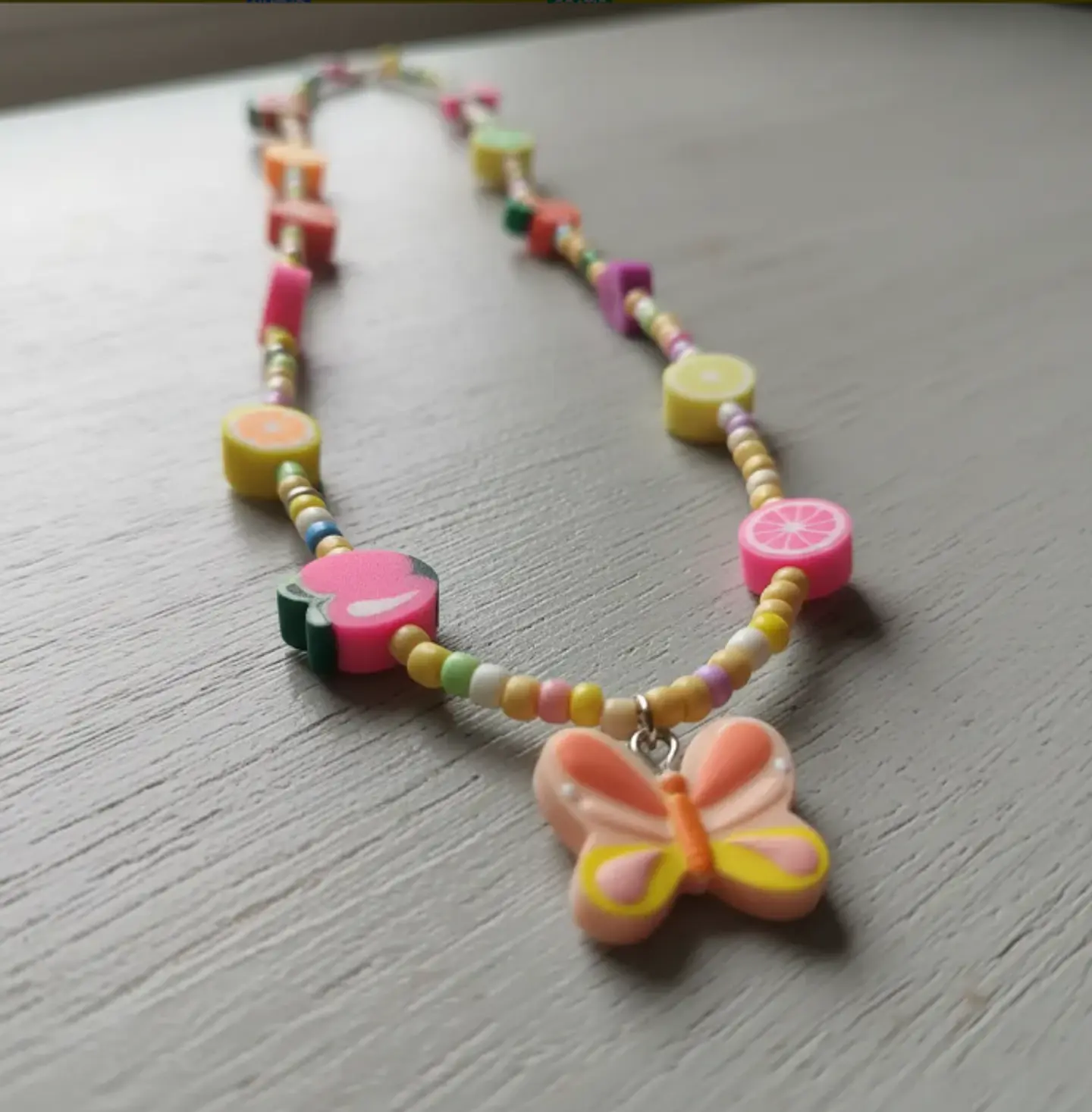 Collar infantil Mariposa rosa 2