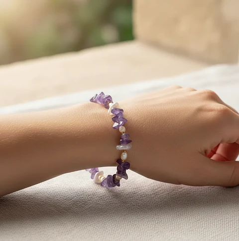 Pulsera Trinidad amatista y perlas de rio