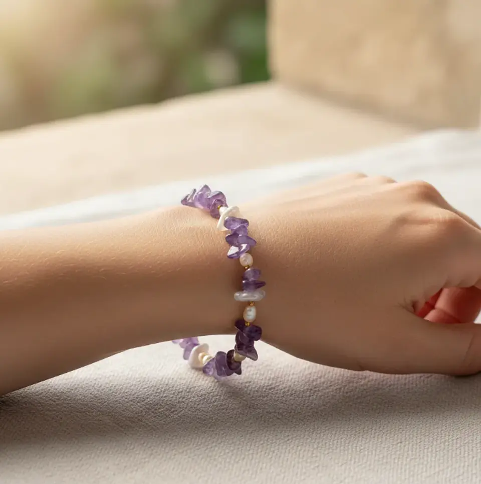 Pulsera Trinidad amatista y perlas de rio 1