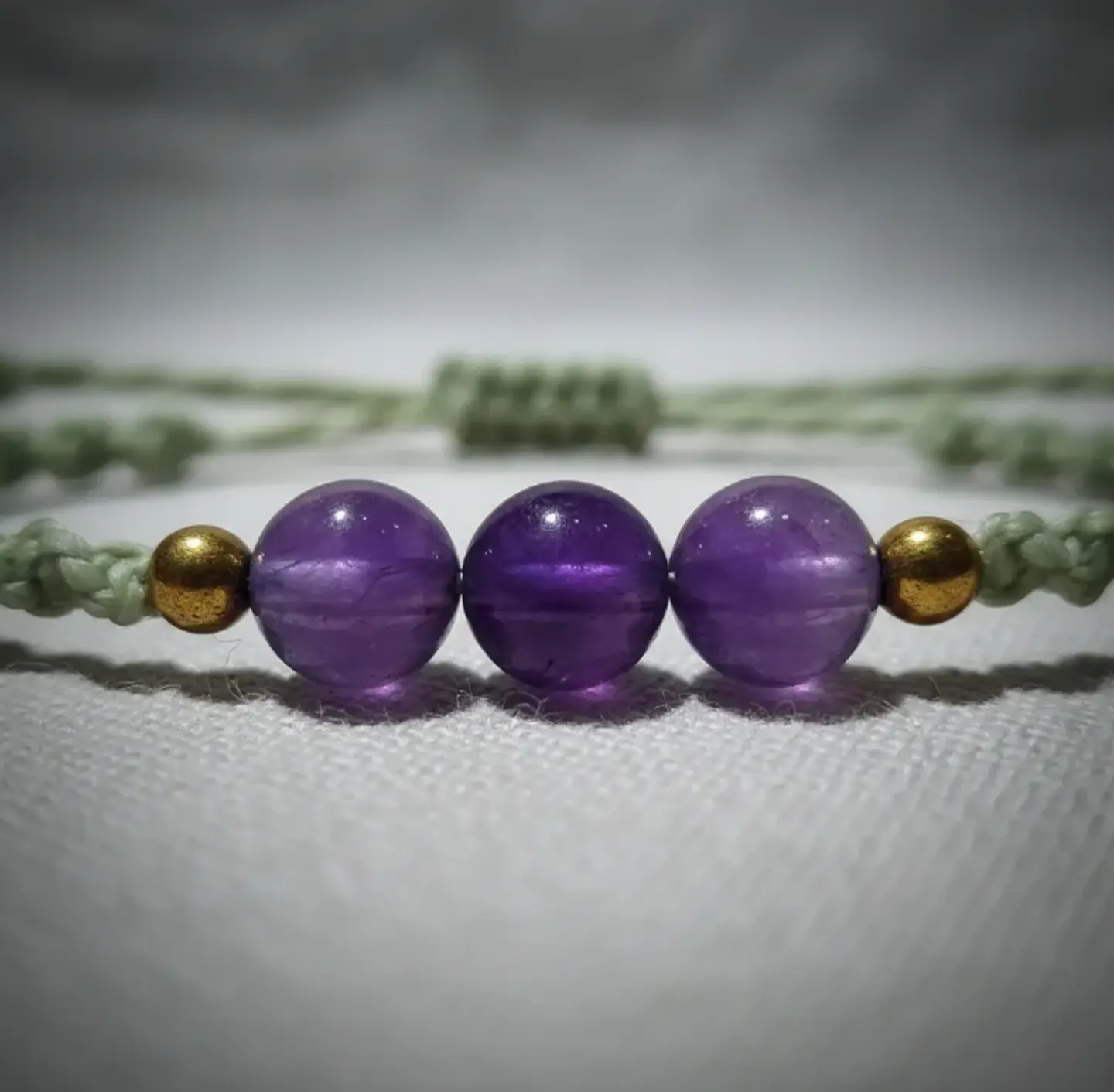 Pulsera Luisa Amatista, pirita e hilo encerado verde claro 2