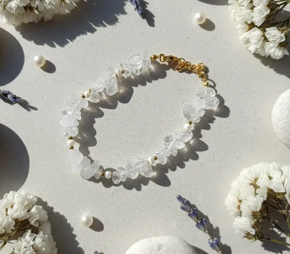 Pulsera Trinidad Cuarzo y perlas de rio 3