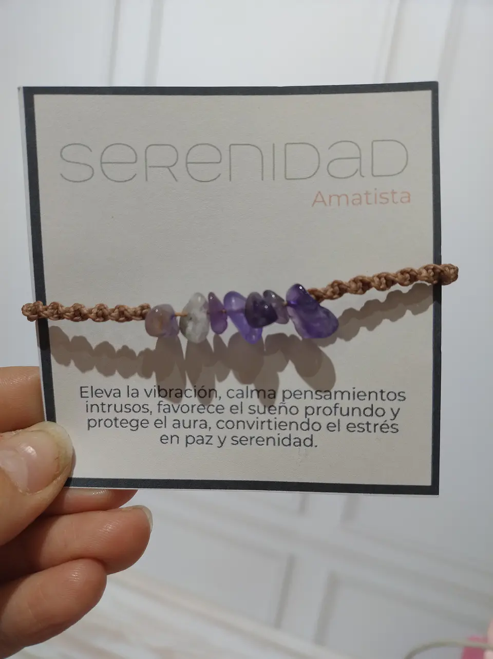 Pulsera Luisa Chip de Amatista e hilo café claro 4