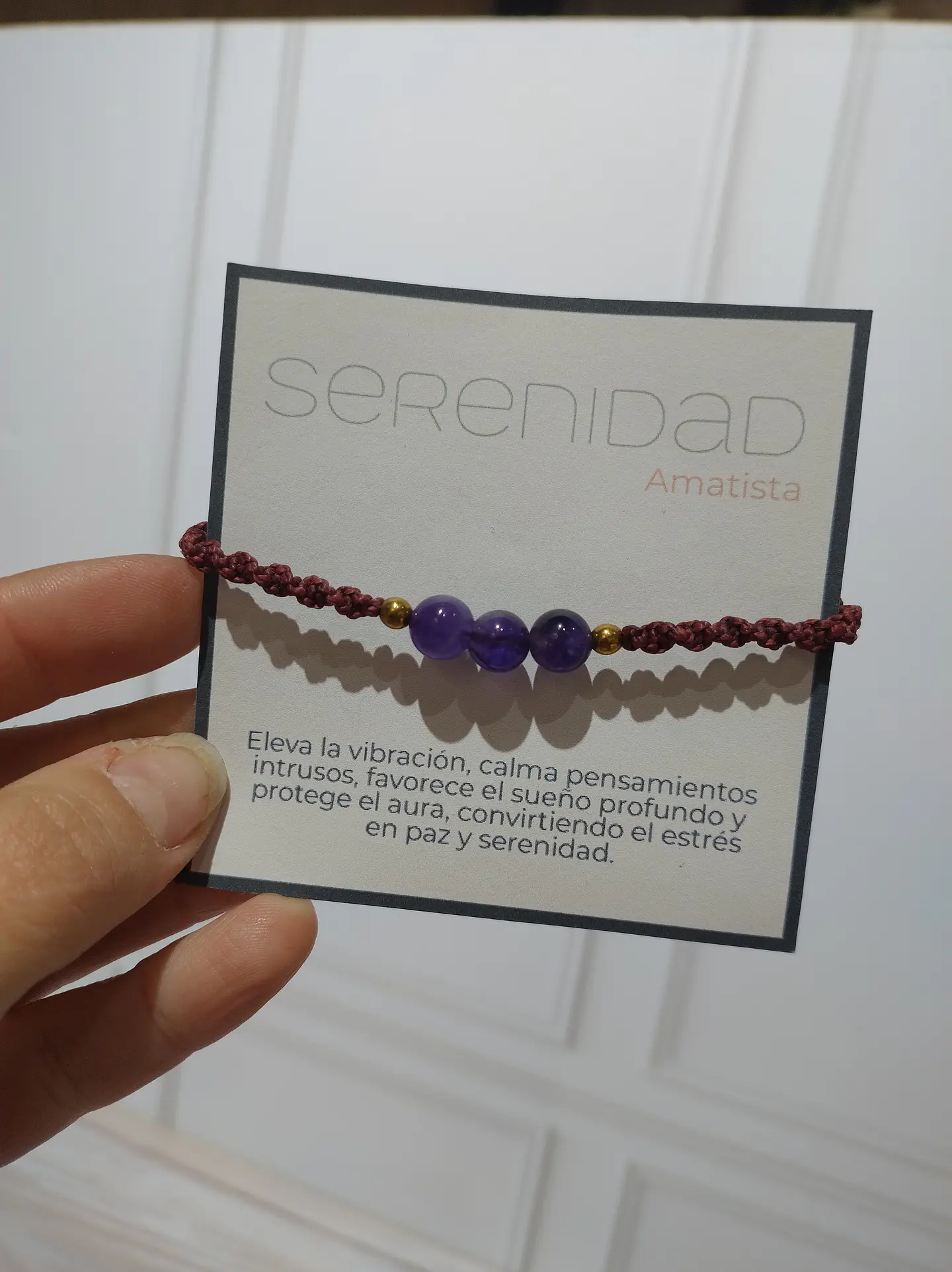 Pulsera Luisa Amatista, pirita e hilo burdeo 4