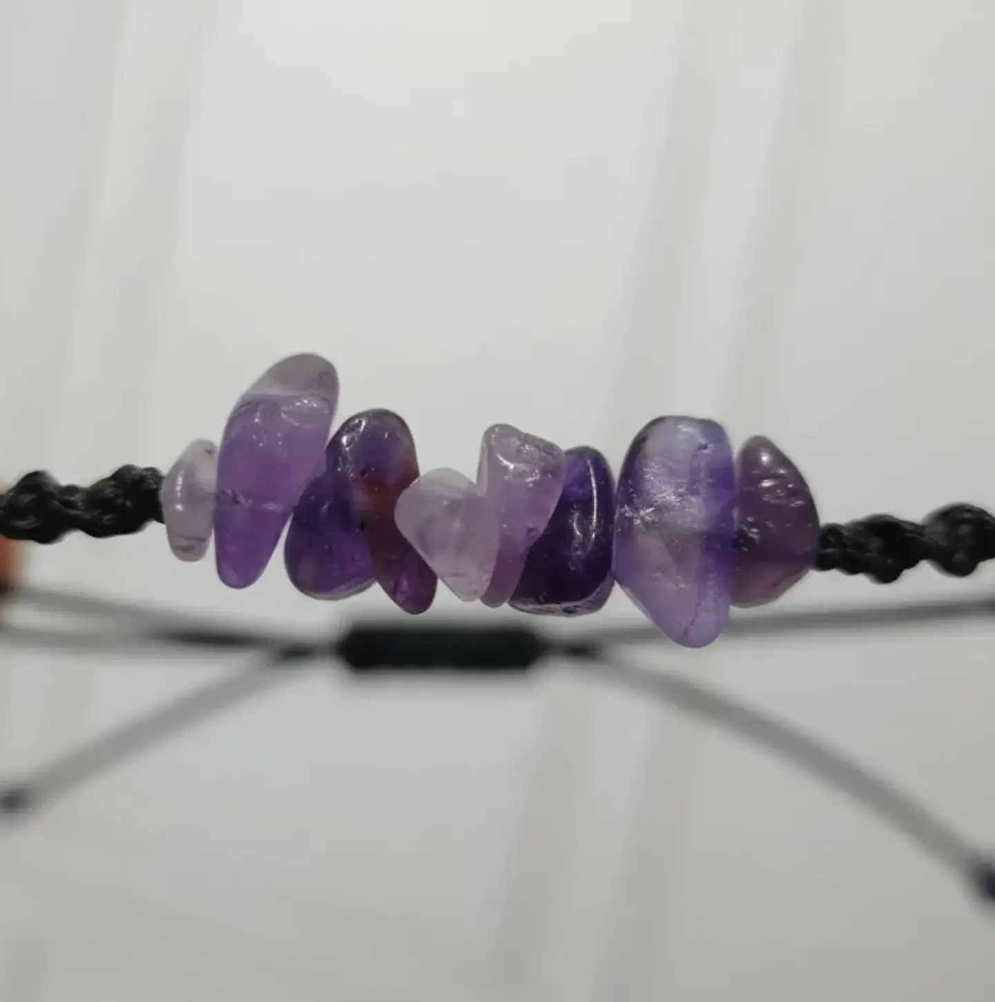 Pulsera Luisa Amatista e hilo negro 2