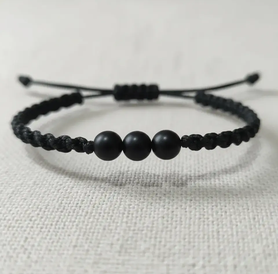Pulsera Luisa Onix hilo negro 2