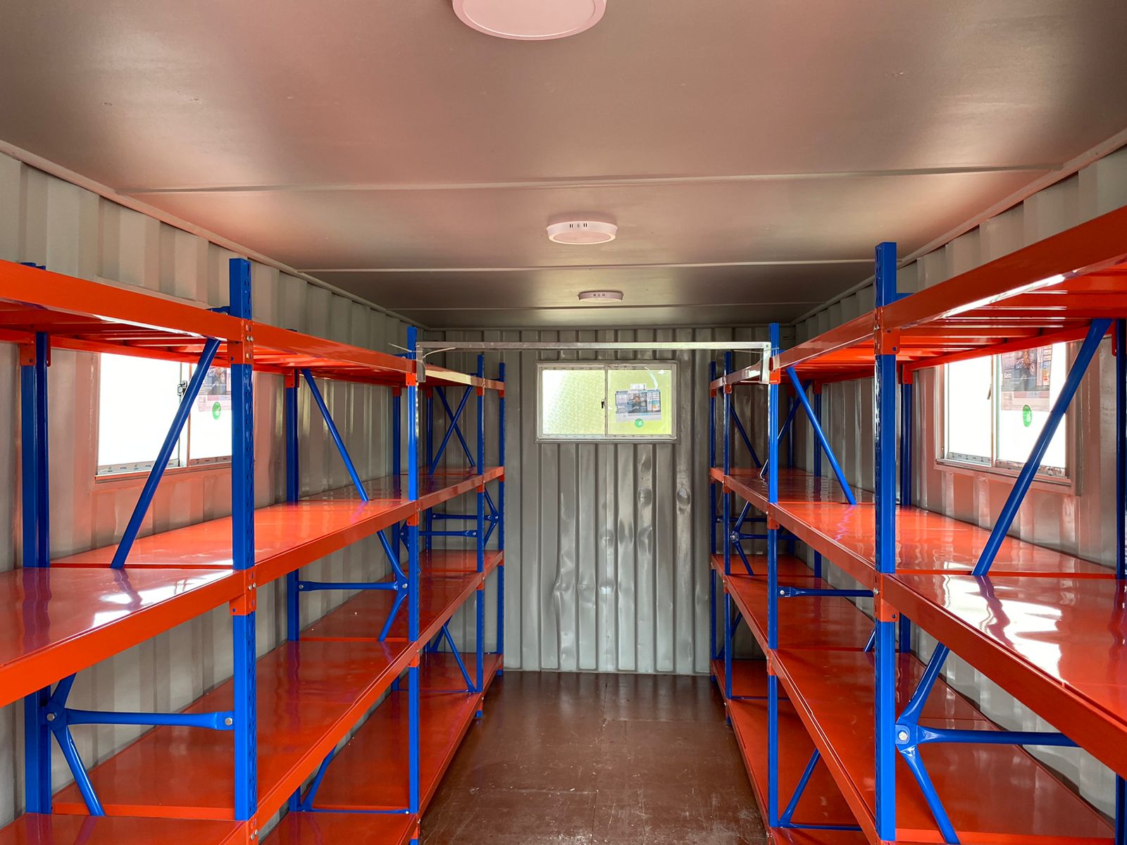 Rac Container BODEGA CONTAINER 20 PIES + RACK INDUSTRIAL + SISTEMA ELECTRI