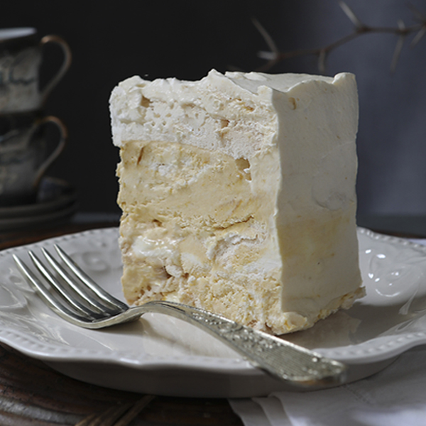 Torta helada Merengue Lúcuma