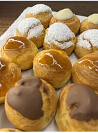 PROFITEROLES SURTIDOS