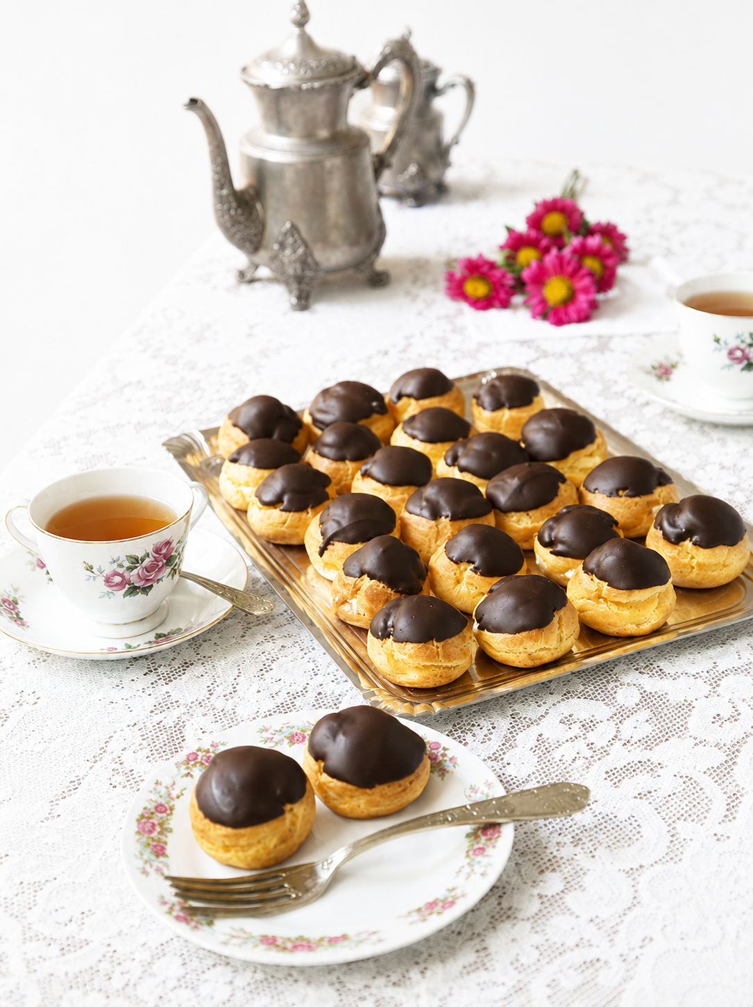 PROFITEROLES PASTELERA CHOCOLATE