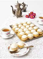 PROFITEROLES LUCUMA Y CHOCOLATE BLANCO