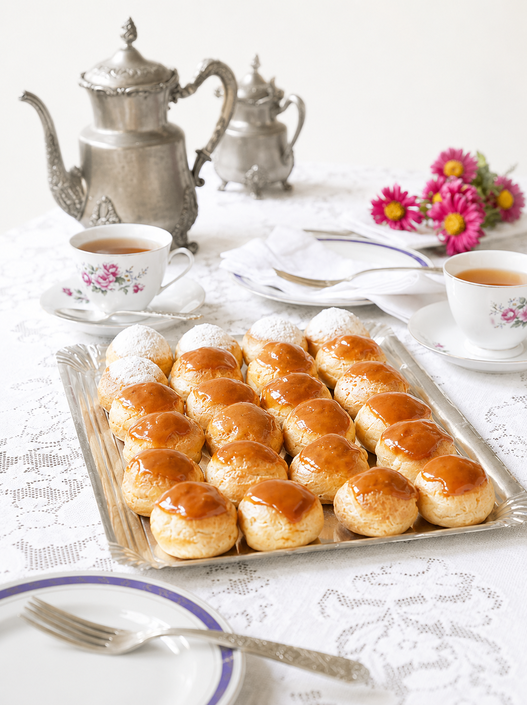 PROFITEROLES DIPLOMÁTICA Y CARAMELO