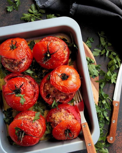 🔥⁣¡Te mueres con estos sabrosos ⁣Tomates rellenos de champiñones!⠀ ⠀
