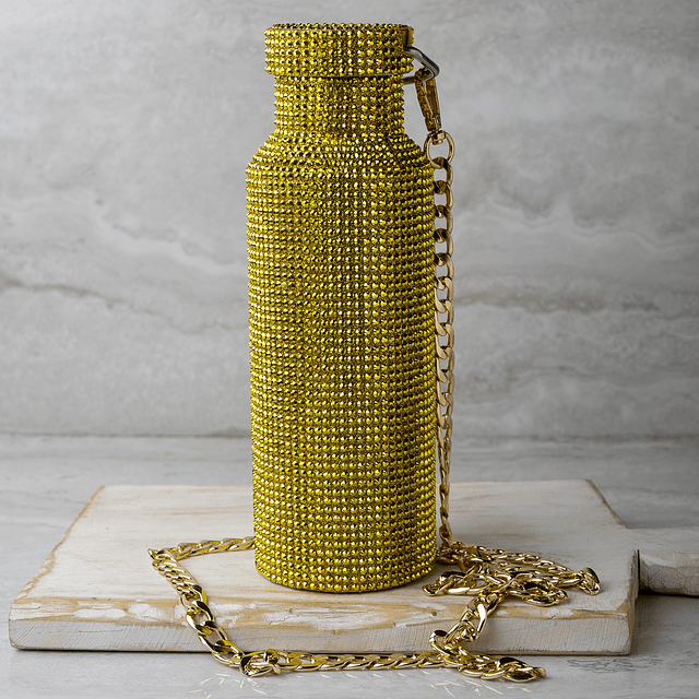 Botella dorada brillante