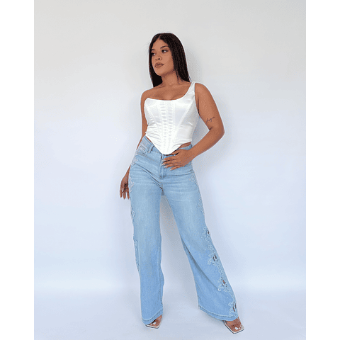 RECTO CON ENCAJE Y BRILLOS LATERALES #27