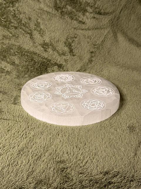 Base 7 chakras em Selenite