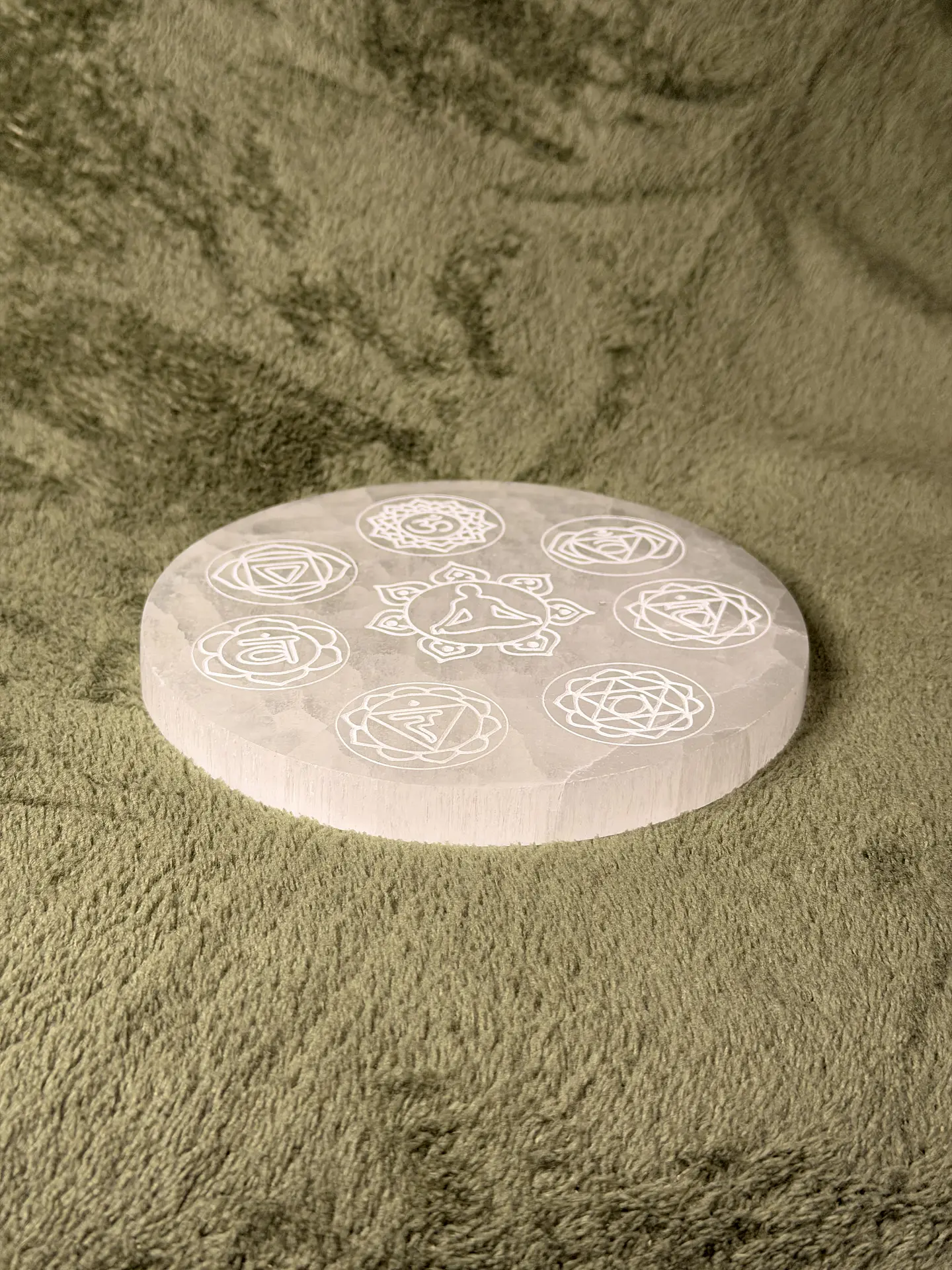 Base 7 chakras em Selenite 1
