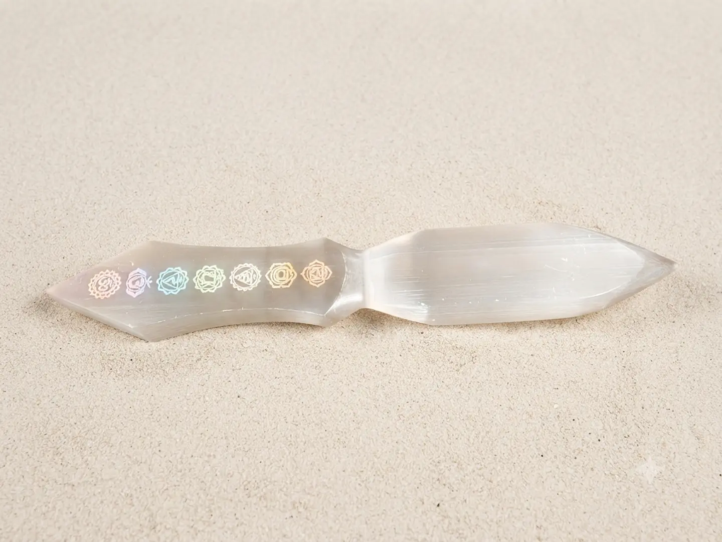 Punhal (Athame) de Selenite 7 Chakras 1