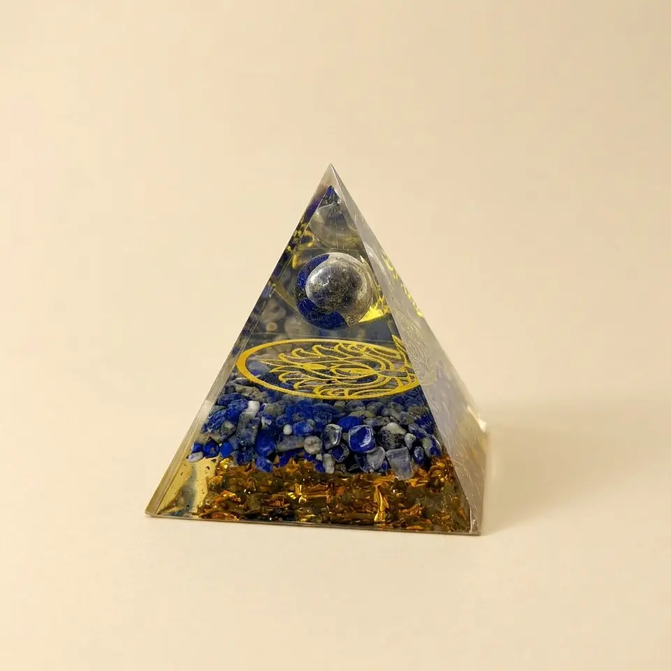 Pirâmide de Orgonite de Lápis-Lazúli – Autoconhecimento e Intuição 1
