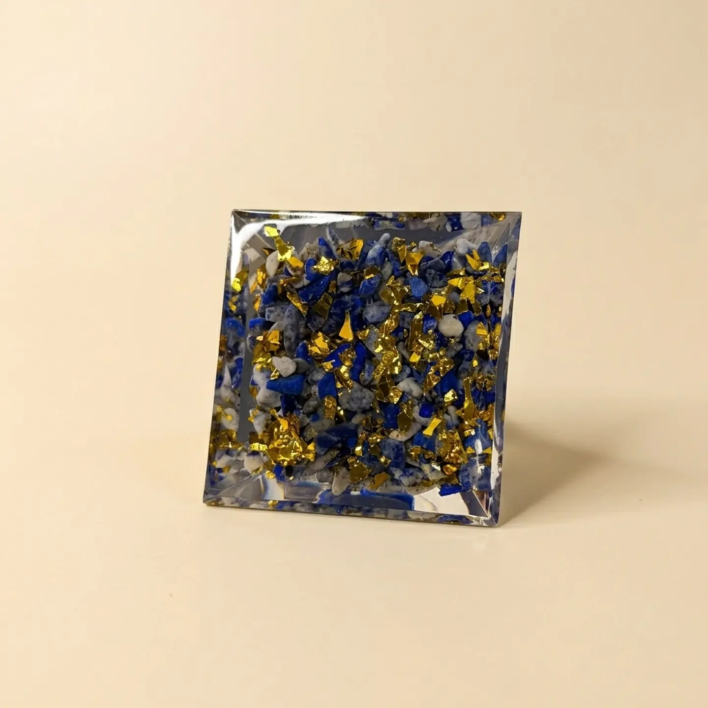 Pirâmide de Orgonite Mão de Fátima e Olho Turco – Proteção do Lar 3